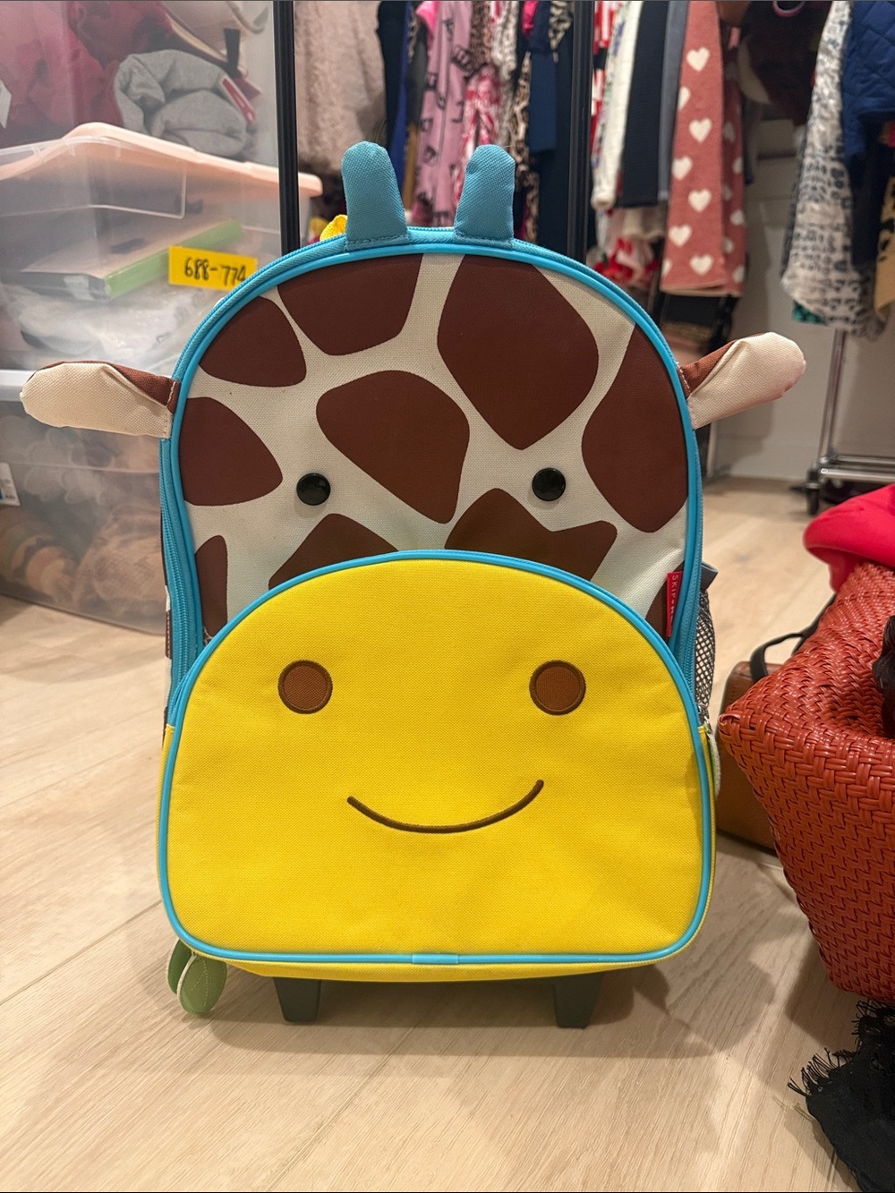 Skip & hop giraffe backpack rolling bag school back to school
